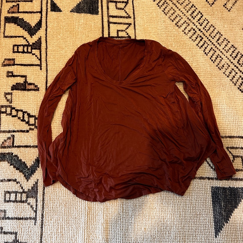 Lululemon top